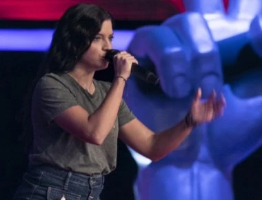 Κόρη γνωστού ηθοποιού κόπηκε στο The Voice - Στα παρασκήνια ο πατέρας της... (βίντεο)